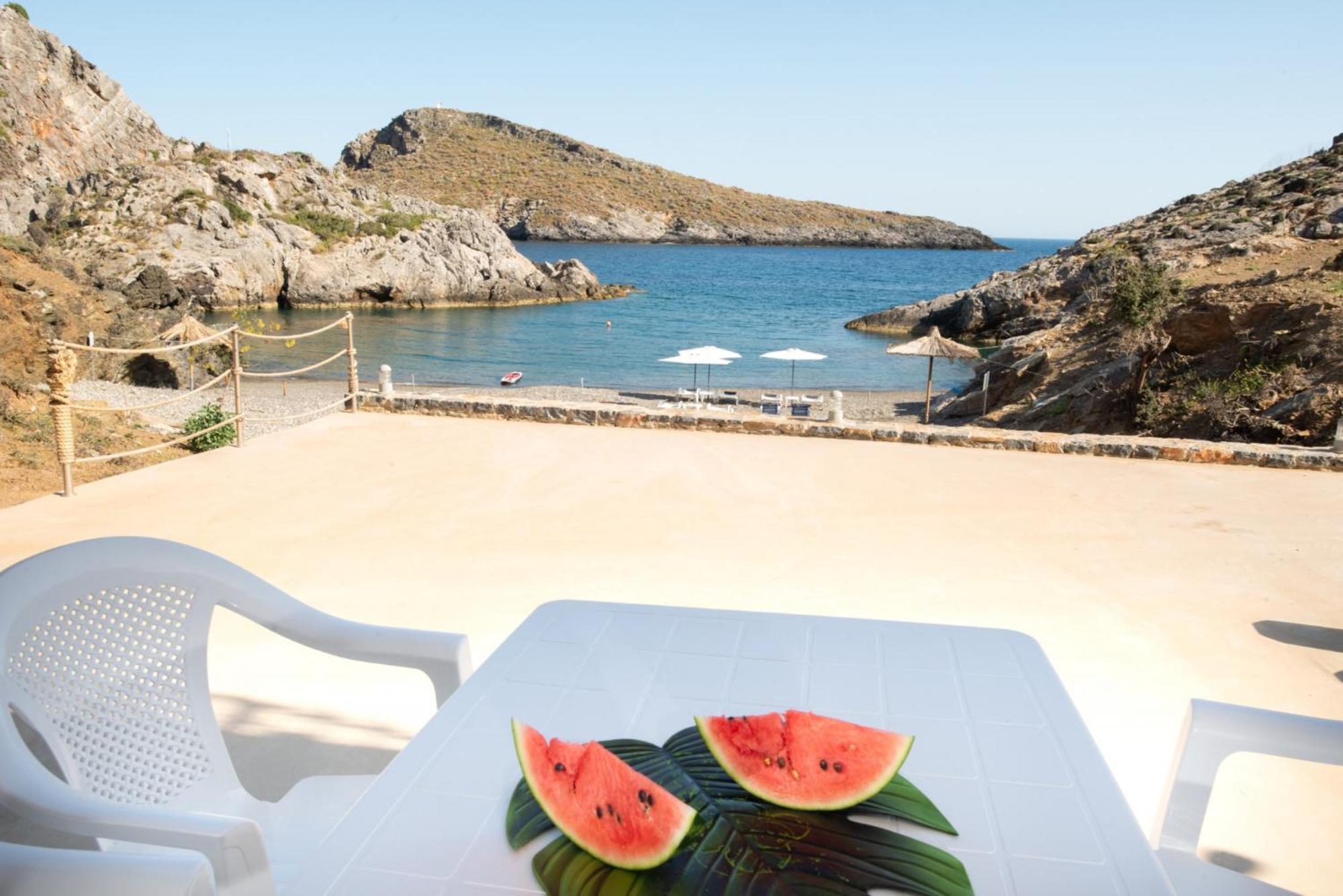 Beachfront Studio Kyma West ~ Crete'S Hidden Gem Kaloi Limenes Extérieur photo